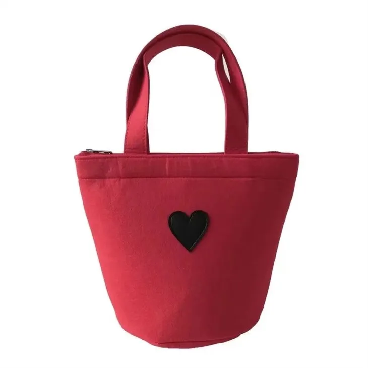 Beg buatan tangan dirasai